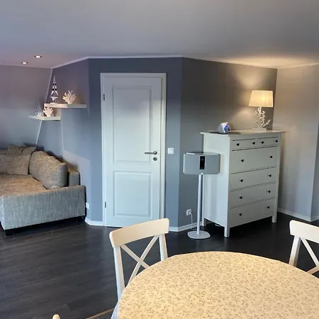 In Ruhiger Lage Mit Grossem Balkon By Interhome