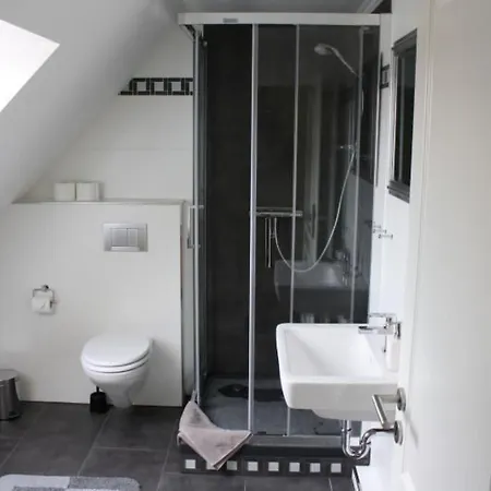 Appartamento In Ruhiger Lage Mit Grossem Balkon By Interhome