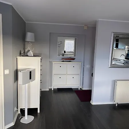 In Ruhiger Lage Mit Grossem Balkon By Interhome Appartement *