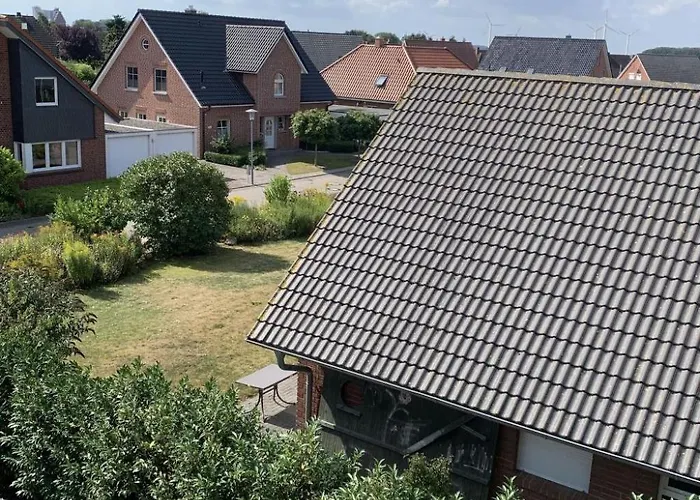 In Ruhiger Lage Mit Grossem Balkon By Interhome Appartement