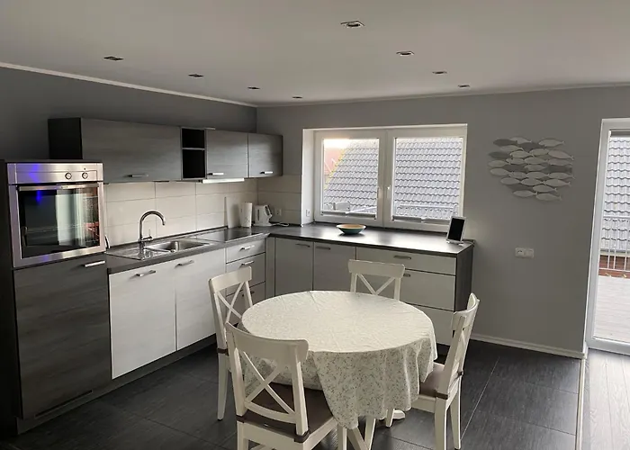 Appartement In Ruhiger Lage Mit Grossem Balkon By Interhome *